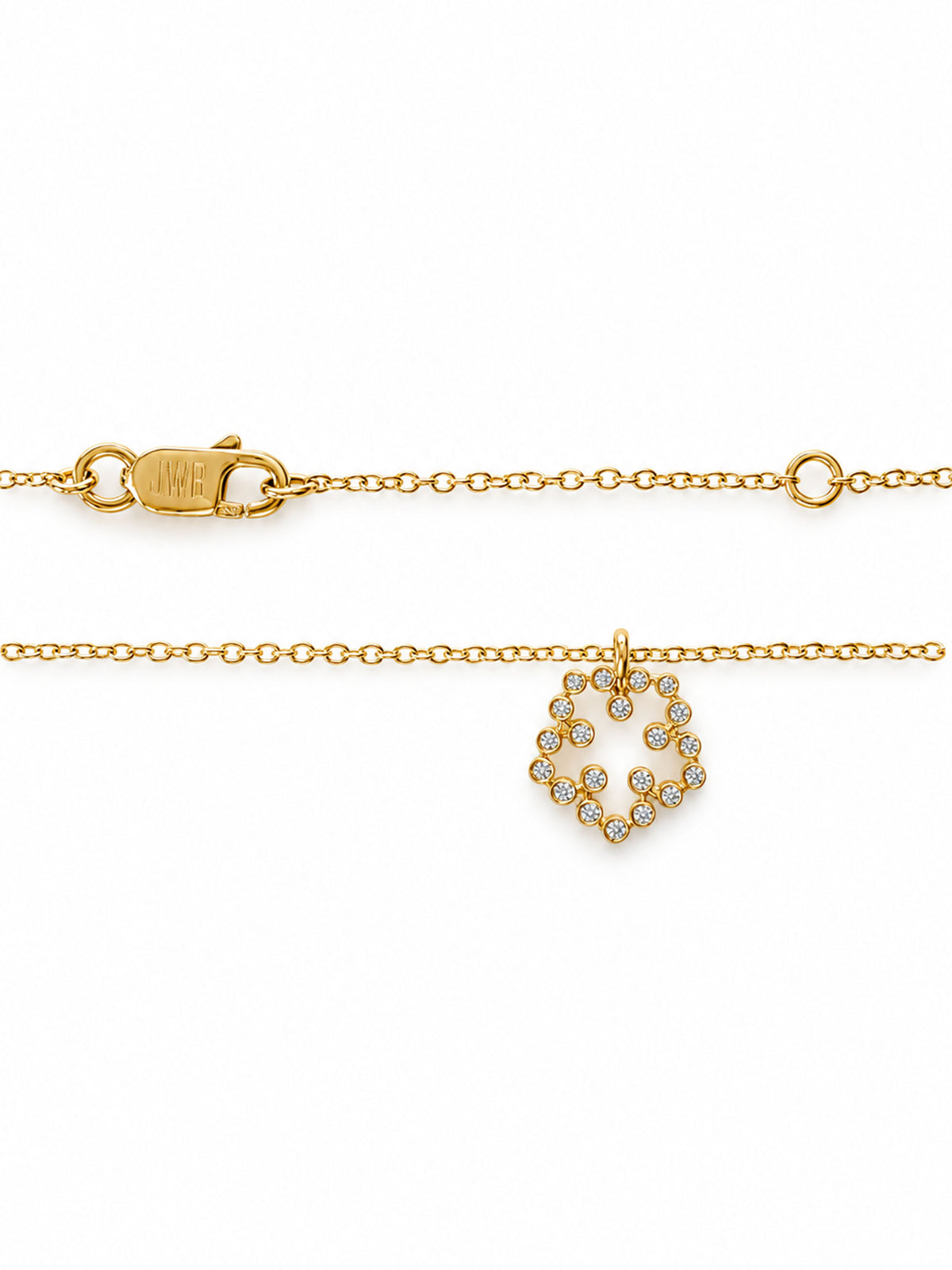 Crafted in 18-karat gold, this tiny 10 mm flower is set with 20 brilliant-cut diamonds, capturing a little piece of Italian light and timeless femininity. 