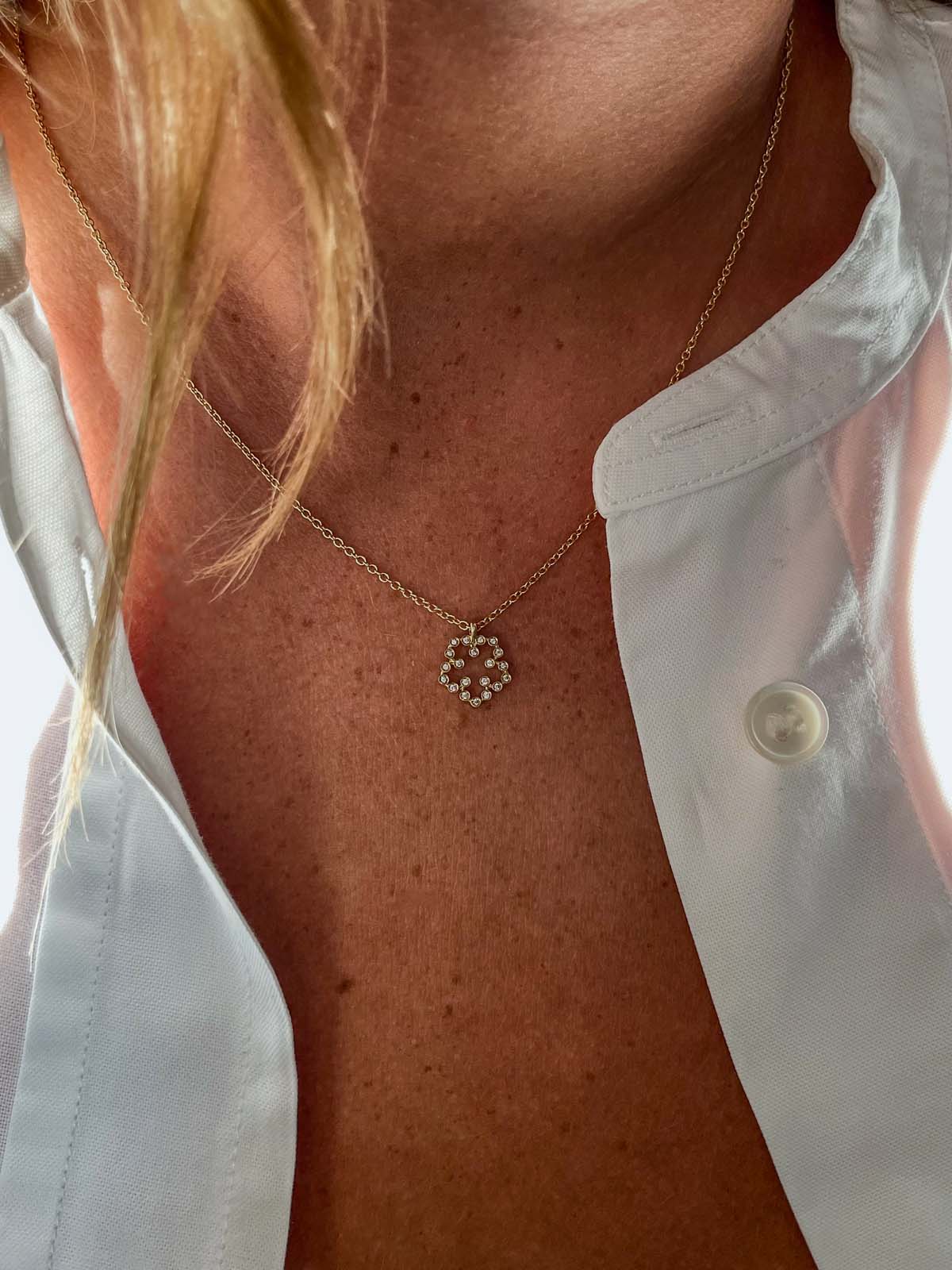 Bellissima - Pendant with 20 diamonds