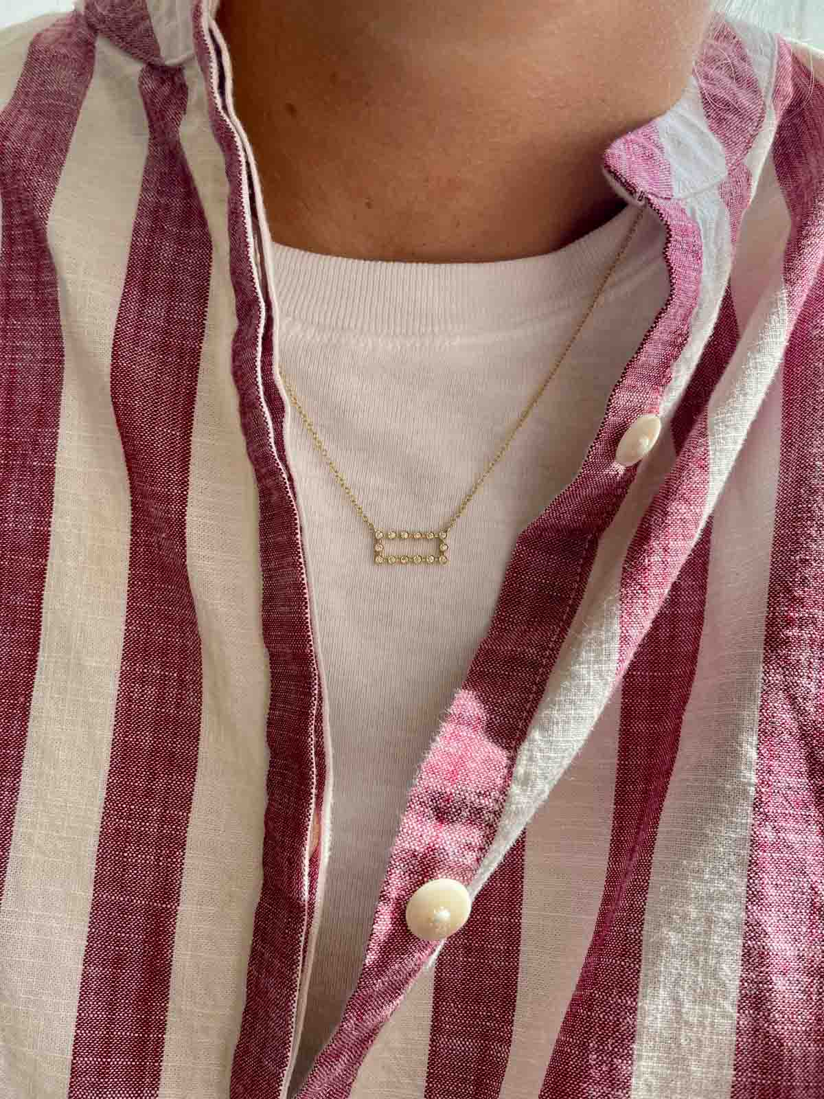 Frame Me - Pendant with 14 diamonds