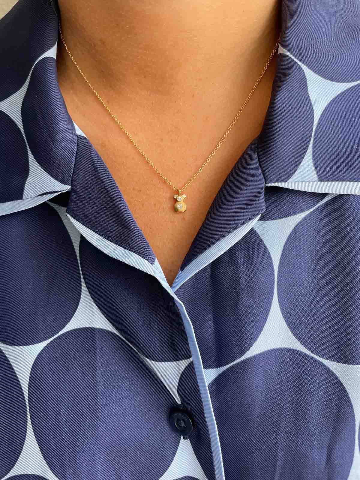 Pooh - Pendant with 4 diamonds