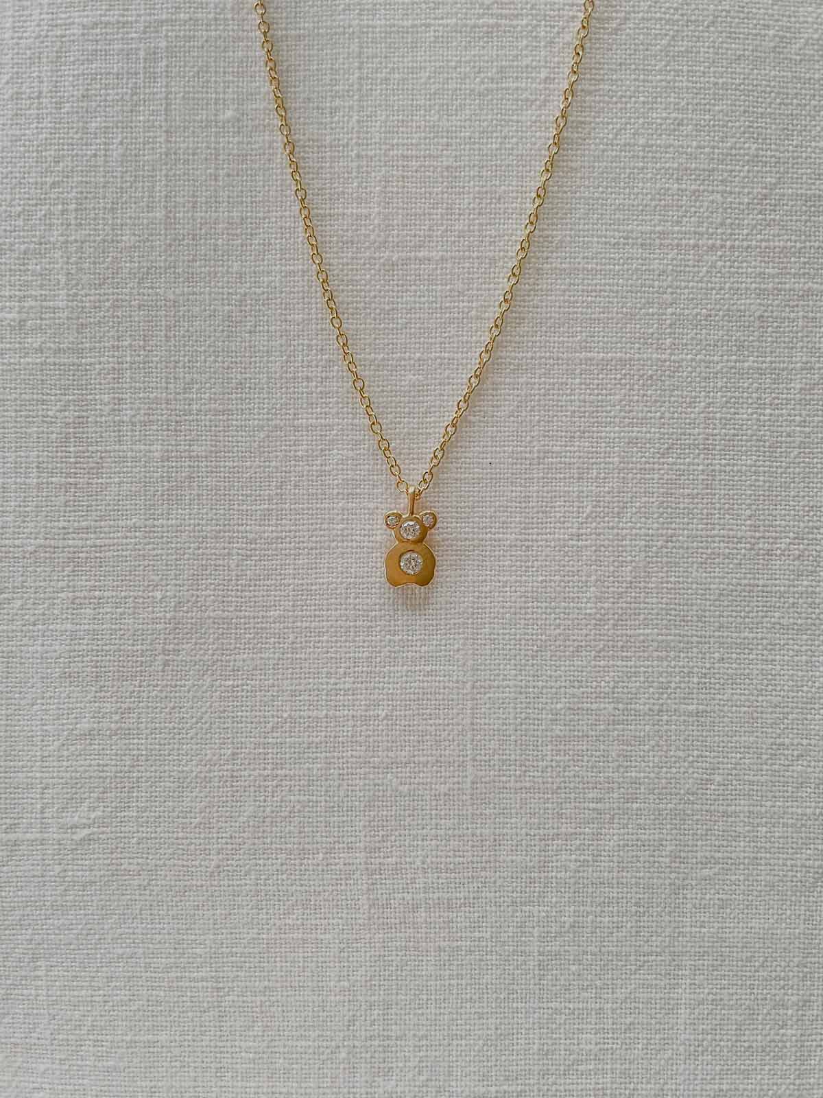 Pooh - Pendant with 4 diamonds