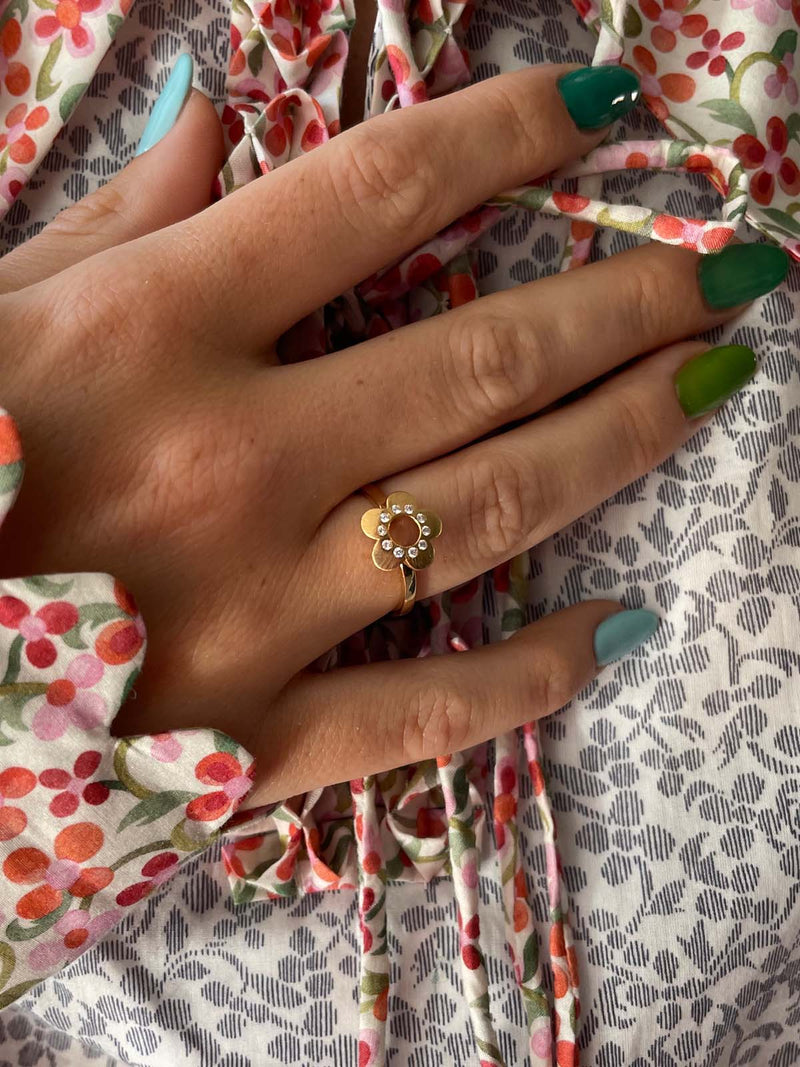 Flower Power ring