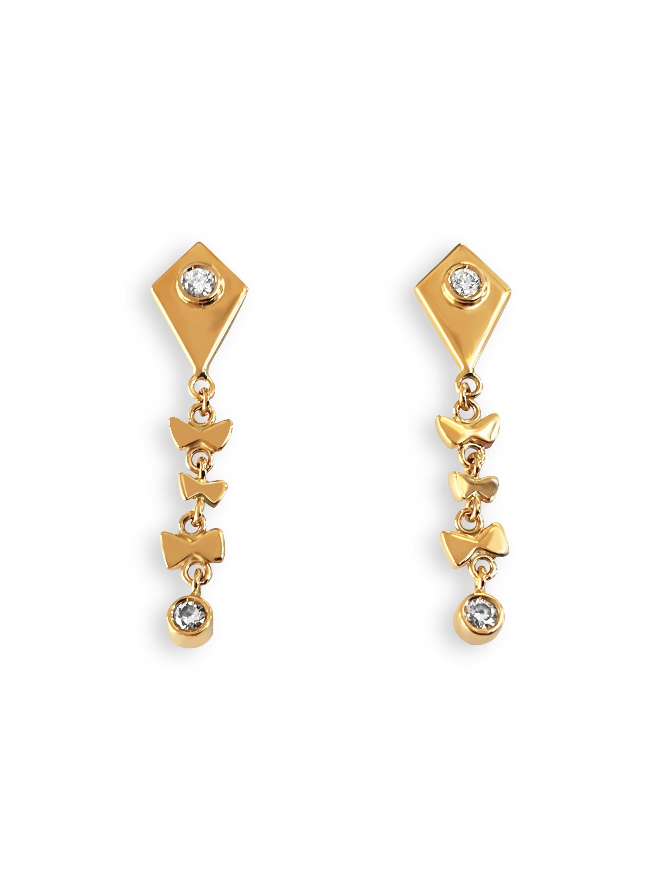 Kite - Earrings with gleaming diamonds