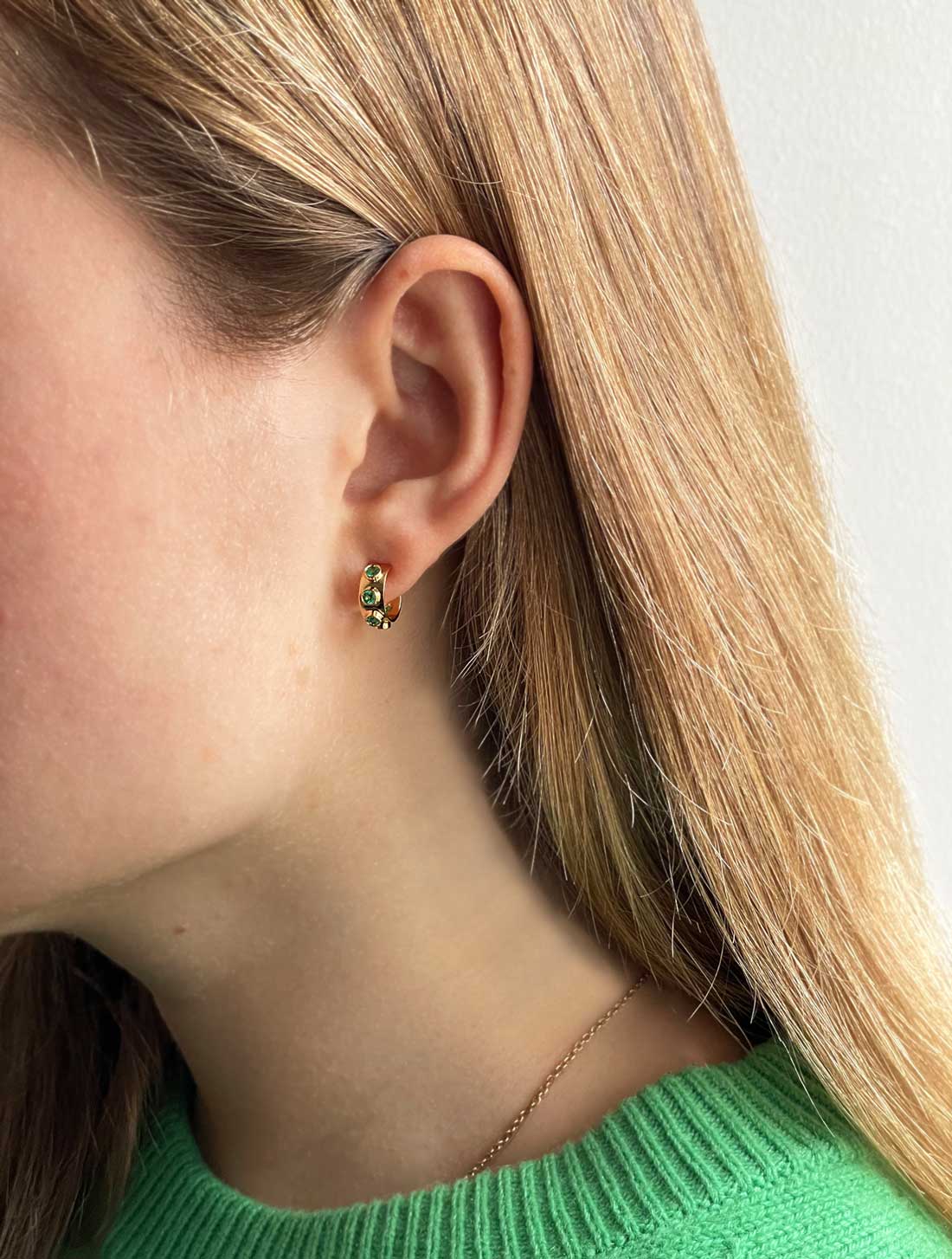 Jabbar - Hoops with vibrant green Emeralds